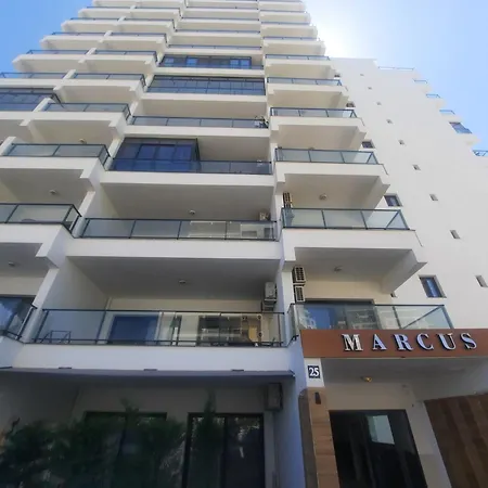 Caesar Iskele Long *