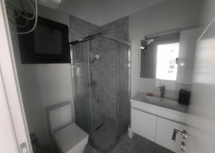 Caesar Iskele Long Vrysoules